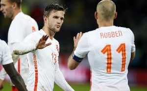 Robben in de buurt van Johan Cruijff